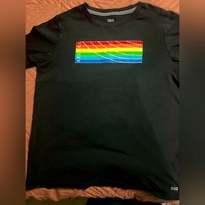 DSG short sleeve tee with rainbow track like print